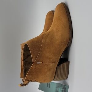 Toms Leilani Carmel brown suede bootie size 7.5